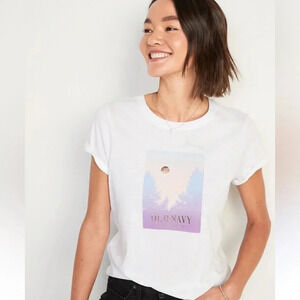 Old Navy T-Shirt size Medium